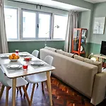 Cosmopolitan Comfort In 4a- By Misha's Place