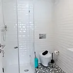 Διαμέρισμα Cosmopolitan Comfort In 4a- By Misha's Place Lisboa