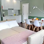Cosmopolitan Comfort In 4a- By Misha's Place 公寓 *