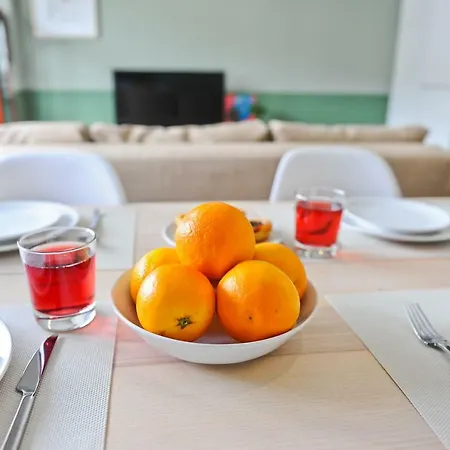 Cosmopolitan Comfort In 4a- By Misha's Place * ליסבון